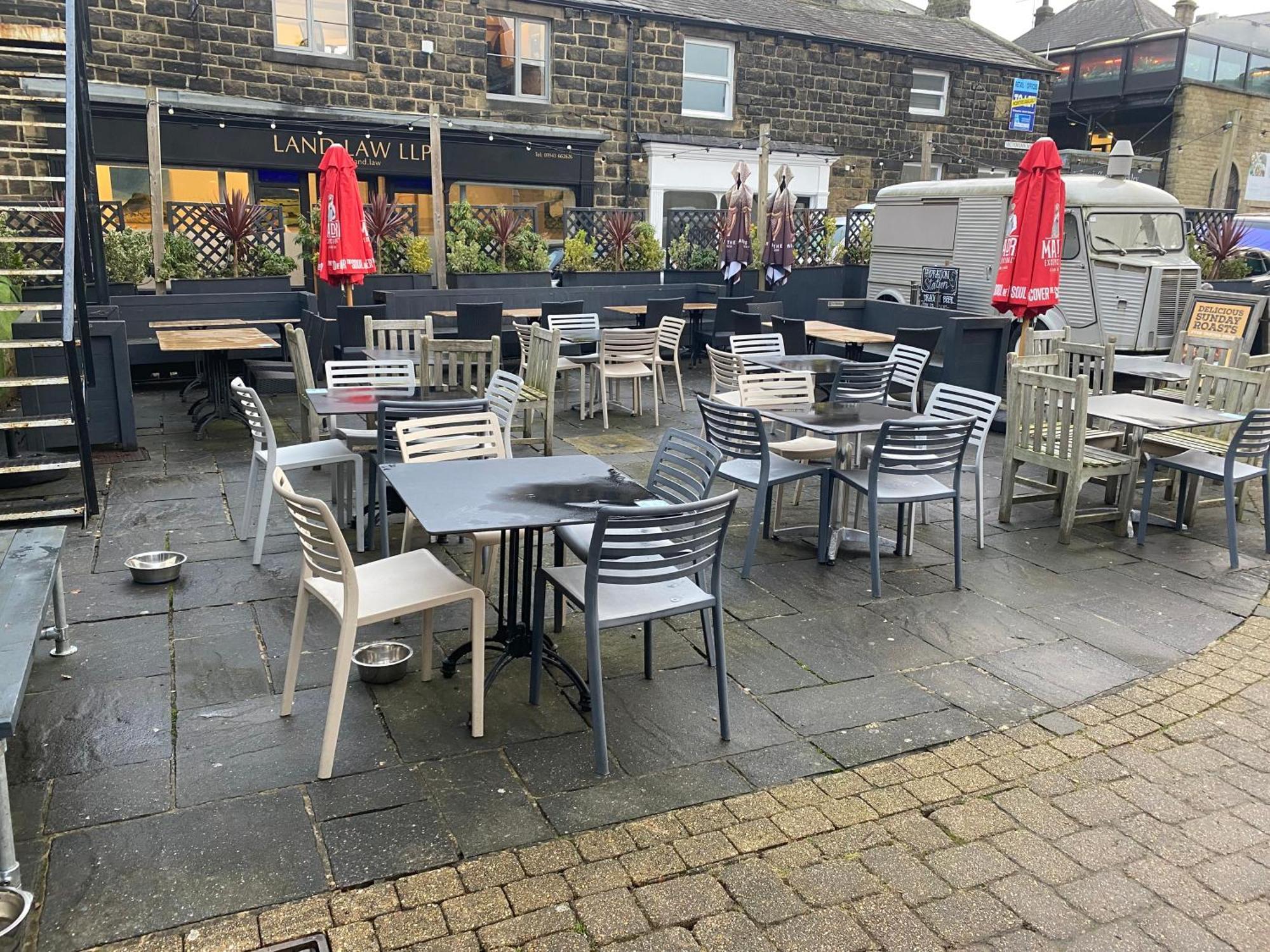 The Black Hat Ilkley Esterno foto
